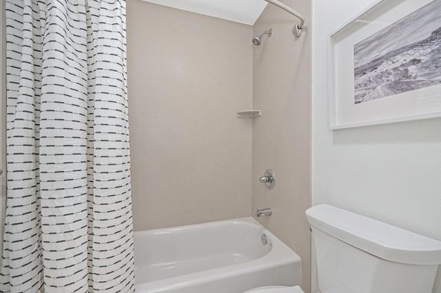 3211 Chesapeake Bay Ave, Davis, CA 95616