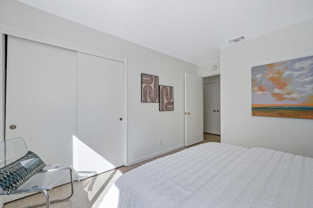 3211 Chesapeake Bay Ave, Davis, CA 95616