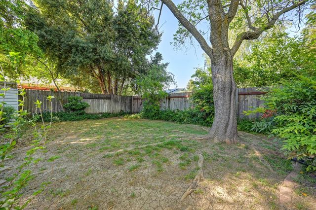 3211 Chesapeake Bay Ave, Davis, CA 95616