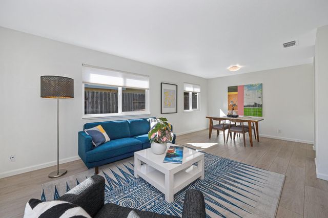 3211 Chesapeake Bay Ave, Davis, CA 95616