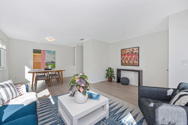 3211 Chesapeake Bay Ave, Davis, CA 95616