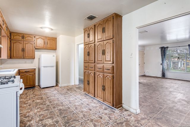 203 Paul Street, San Antonio, TX 78203