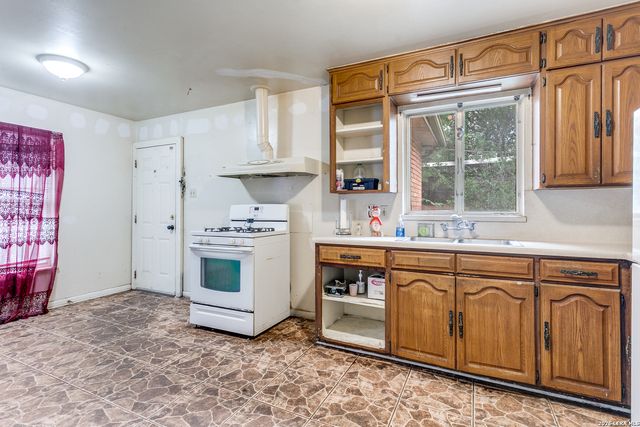 203 Paul Street, San Antonio, TX 78203