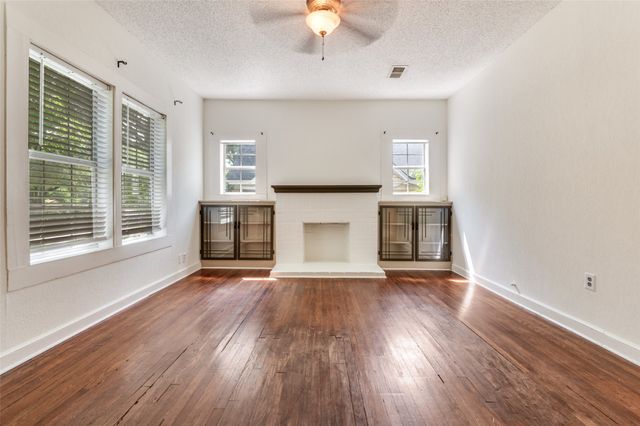 2857 W 12th Street, Dallas, TX 75211