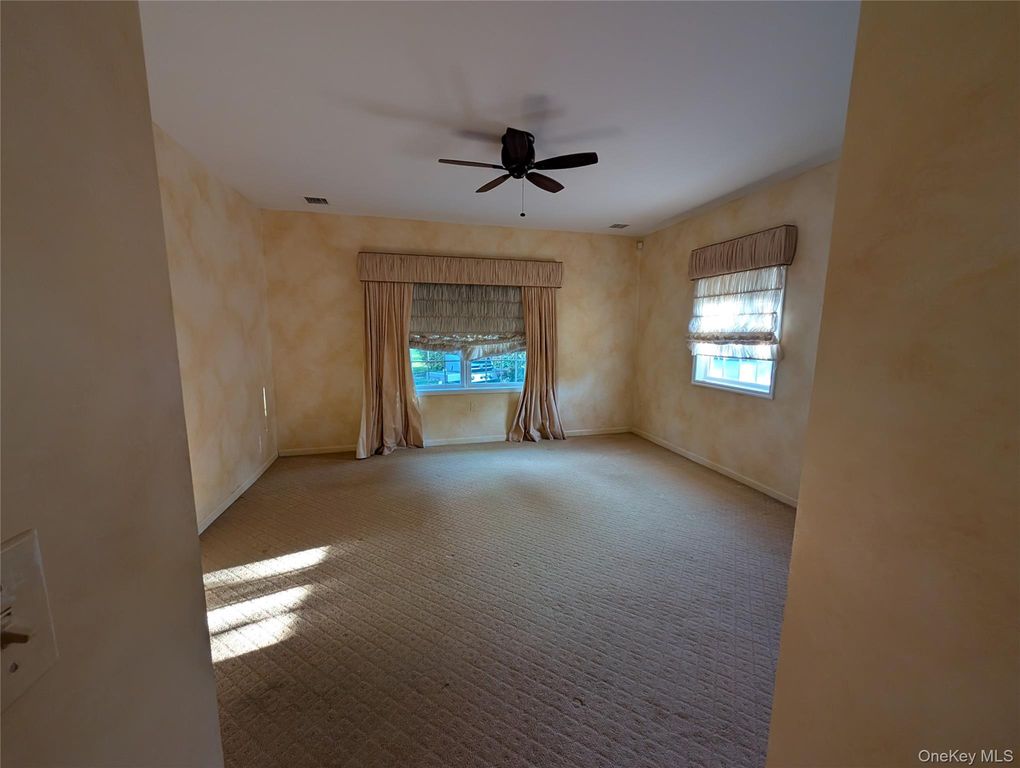 193 Pond View Drive, Port Washington, NY 11050 — photo 4