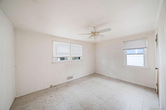 23 Lakewood Avenue, Ronkonkoma, NY 11779