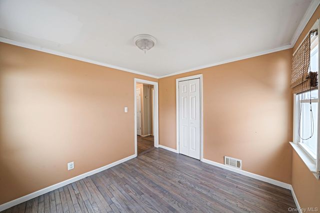 23 Lakewood Avenue, Ronkonkoma, NY 11779