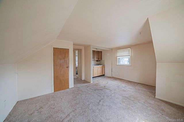 23 Lakewood Avenue, Ronkonkoma, NY 11779