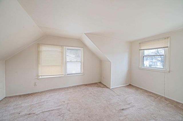 23 Lakewood Avenue, Ronkonkoma, NY 11779