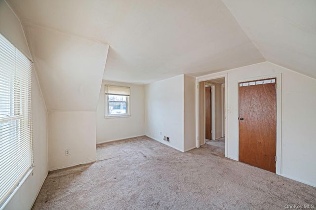 23 Lakewood Avenue, Ronkonkoma, NY 11779