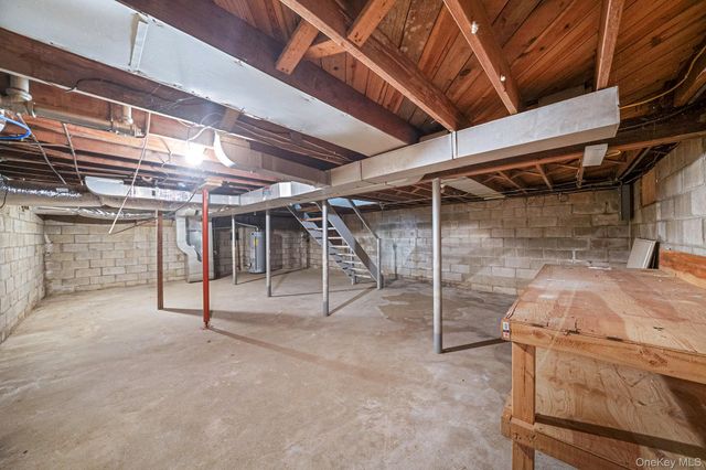 23 Lakewood Avenue, Ronkonkoma, NY 11779