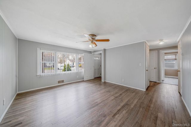 23 Lakewood Avenue, Ronkonkoma, NY 11779