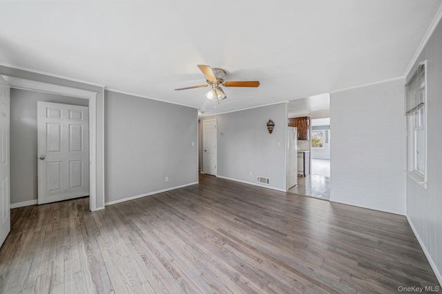 23 Lakewood Avenue, Ronkonkoma, NY 11779