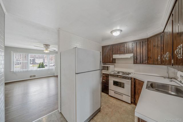 23 Lakewood Avenue, Ronkonkoma, NY 11779