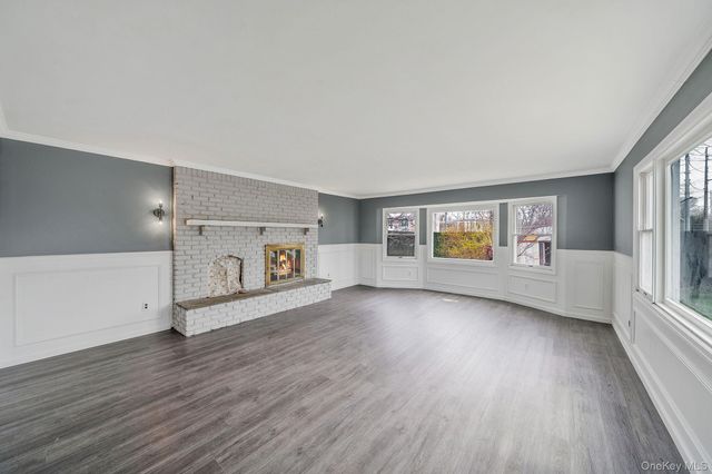 23 Lakewood Avenue, Ronkonkoma, NY 11779