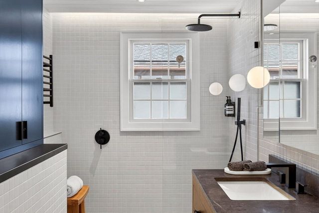 945 Commercial Street Unit 3D, Provincetown, MA 02657