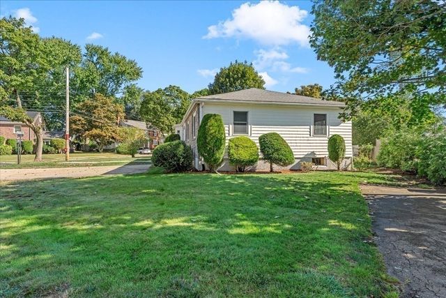 24 Great Meadow Rd, Newton, MA 02459