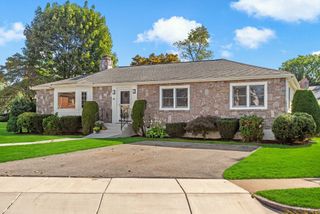 24 Great Meadow Rd, Newton, MA 02459