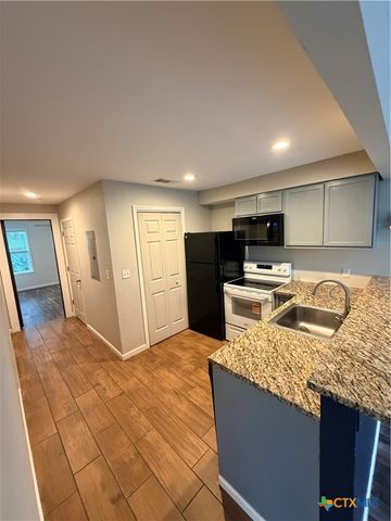 1537 Post Road 101, San Marcos, TX 78666