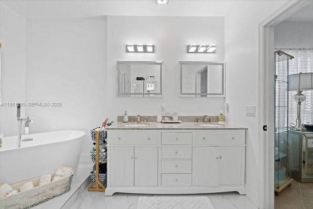 24306 SW 113th Psge, Homestead, FL 33032