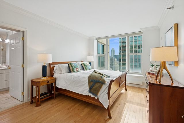 25 E Superior Street 3903, Chicago, IL 60611