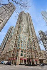 25 E Superior Street 3903, Chicago, IL 60611