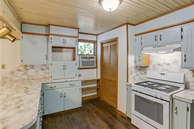 1100 Arkansas Street, Lake Charles, LA 70607