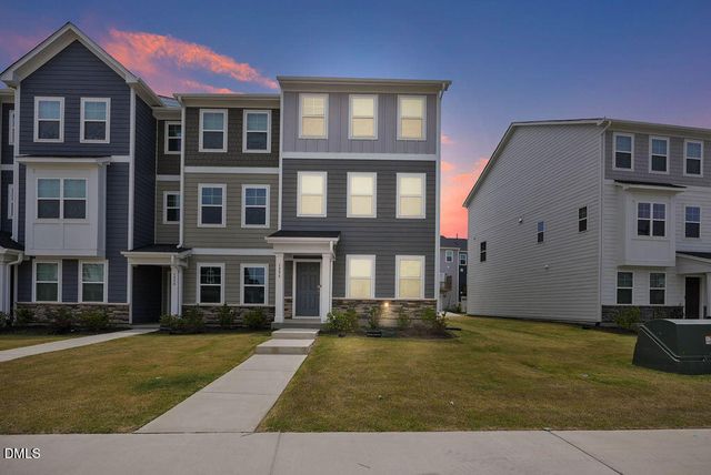1956 Rosedale Ridge Avenue, Wake Forest, NC 27587