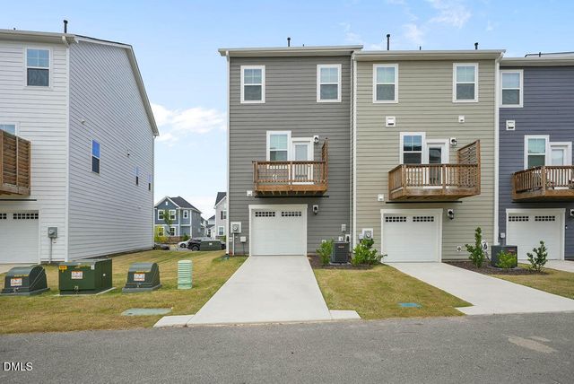 1956 Rosedale Ridge Avenue, Wake Forest, NC 27587