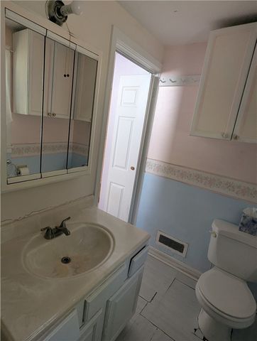 23 Harmony Court, Warwick, RI 02889