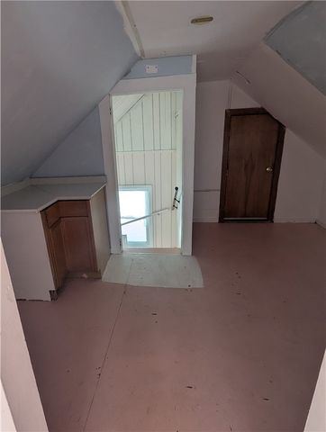 23 Harmony Court, Warwick, RI 02889