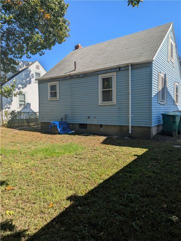 23 Harmony Court, Warwick, RI 02889