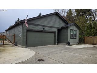 1621 ZOE Ave, Eugene, OR 97404