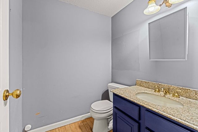 128 Warren St 15, Lowell, MA 01852