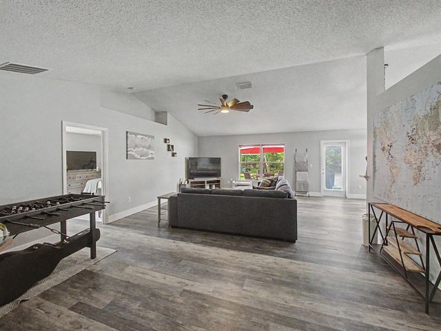 1550 SW Kosnar Avenue, Port St. Lucie, FL 34953