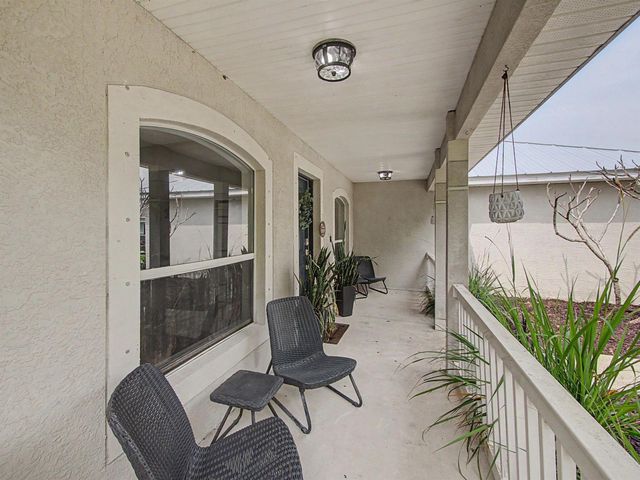 1550 SW Kosnar Avenue, Port St. Lucie, FL 34953
