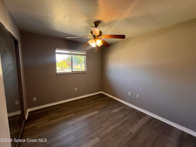 460 Bargello Avenue SE, Palm Bay, FL 32909