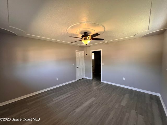 460 Bargello Avenue SE, Palm Bay, FL 32909