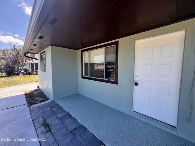 460 Bargello Avenue SE, Palm Bay, FL 32909