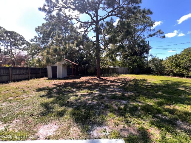 460 Bargello Avenue SE, Palm Bay, FL 32909