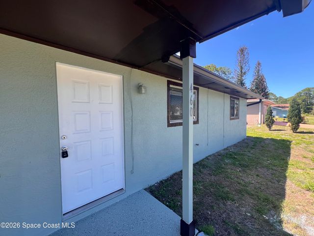 460 Bargello Avenue SE, Palm Bay, FL 32909