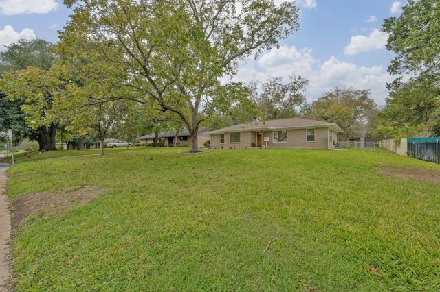 6712 Northeast DR, Austin, TX 78723