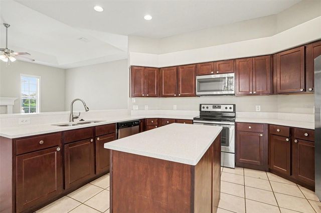 5535 SUMMERLAND HILLS DRIVE, Lakeland, FL 33812