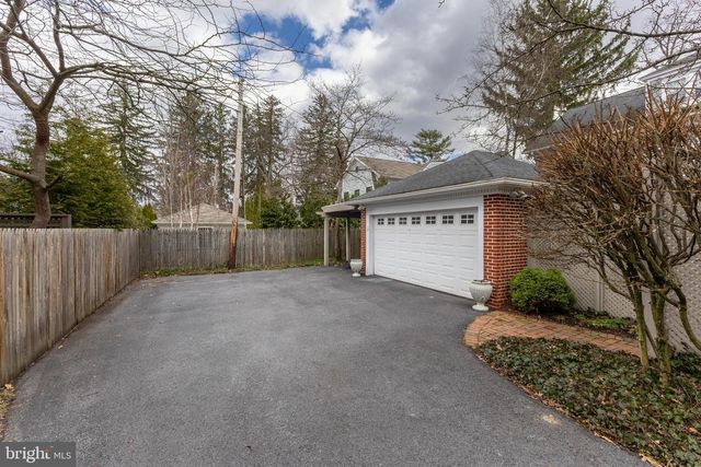 305 E HAMILTON AVE, State College, PA 16801