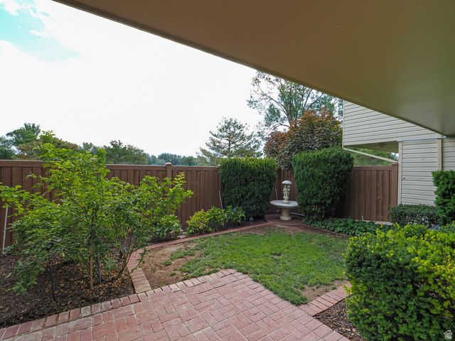 5263 S SPRING HOUSE LN, Murray, UT 84107
