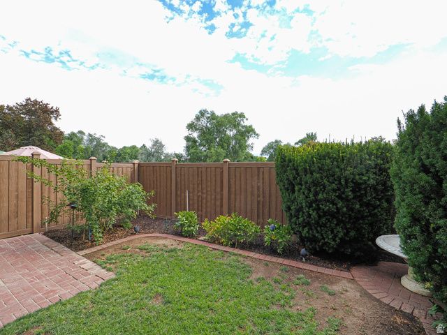 5263 S SPRING HOUSE LN, Murray, UT 84107