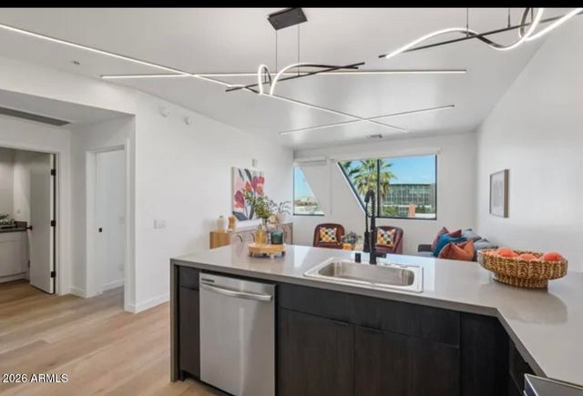 1030 N 1st Street 301, Phoenix, AZ 85004