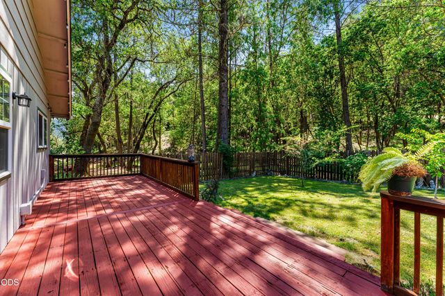370 Horseshoe Drive, Grants Pass, OR 97526