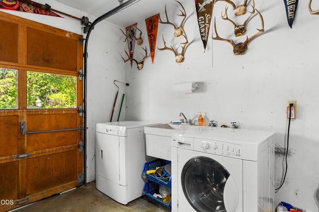 370 Horseshoe Drive, Grants Pass, OR 97526