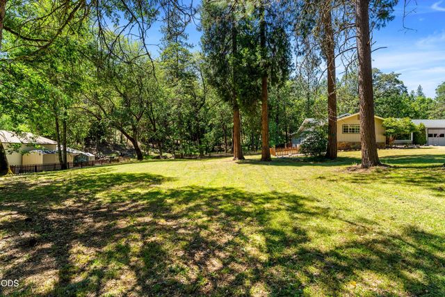 370 Horseshoe Drive, Grants Pass, OR 97526